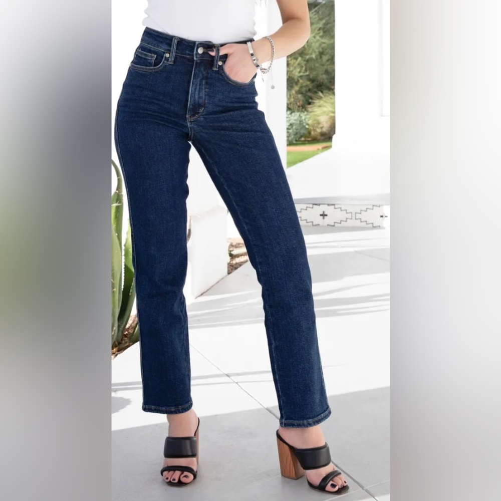 NWT  Dark Wash- Judy Blue High-Rise Tummy Control Straight Fit size 7/28